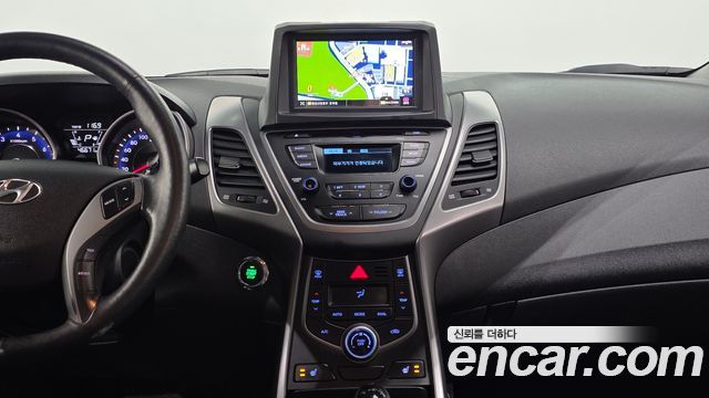 Hyundai AVANTE 2016 — photo 20