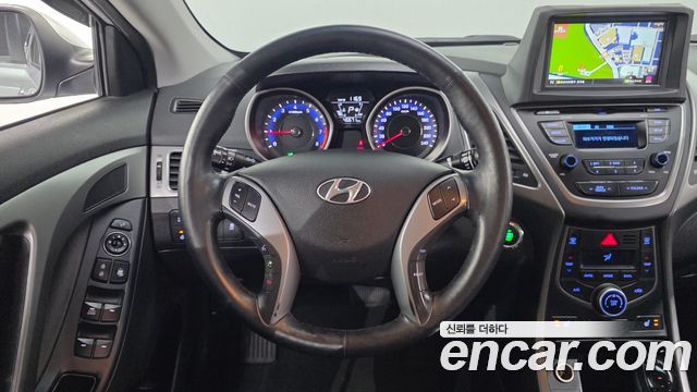 Hyundai AVANTE 2016 — photo 22