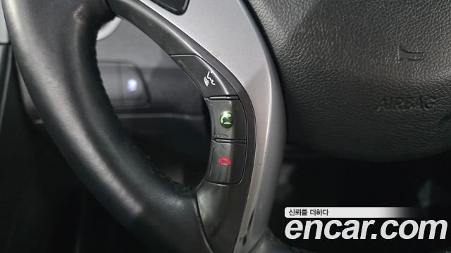 Hyundai AVANTE 2016 — photo 24
