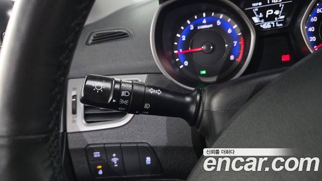 Hyundai AVANTE 2016 — photo 30