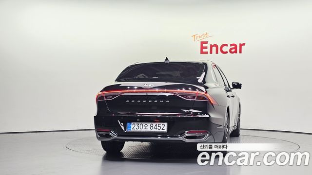 Hyundai Grandeur 2022 — photo 4