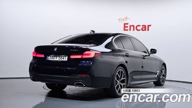 BMW 5-Series 2021 — photo 2