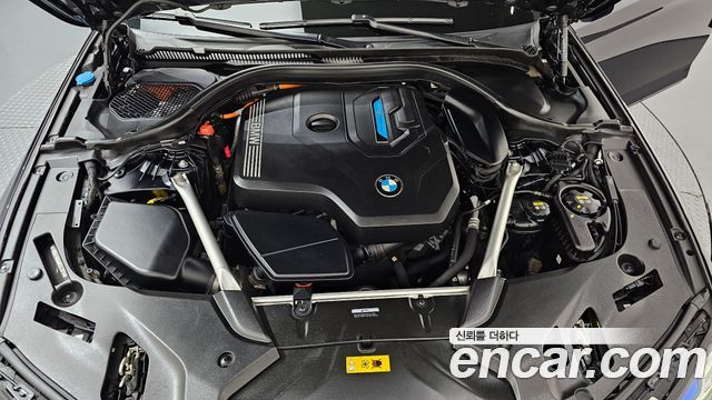 BMW 5-Series 2021 — photo 6