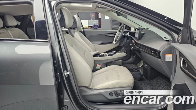 Kia EV6 2025 — photo 16