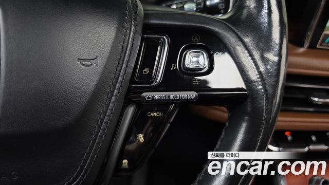 Lincoln Aviator 2021 — photo 22