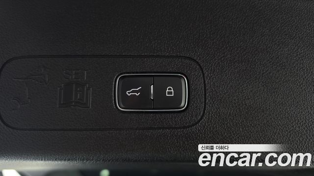 Lincoln Aviator 2021 — photo 24
