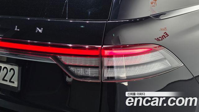 Lincoln Aviator 2021 — photo 9
