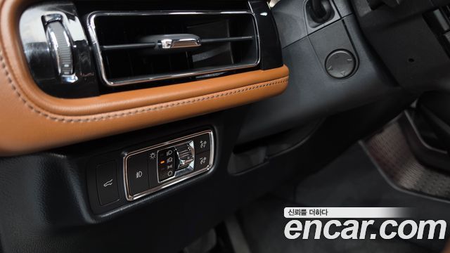 Lincoln Aviator 2021 — photo 28