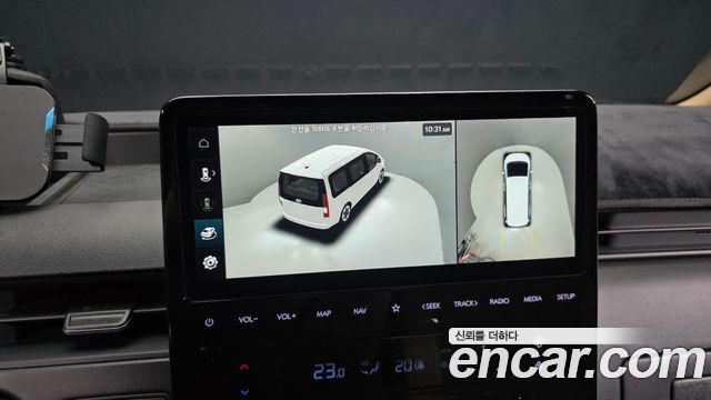 Hyundai Staria 2025 — photo 21
