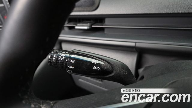Hyundai Staria 2025 — photo 27