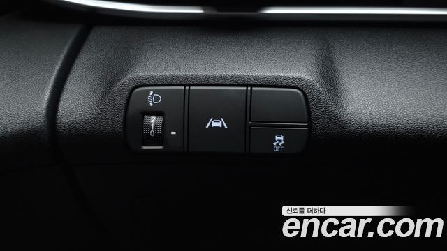 Hyundai AVANTE 2021 — photo 18