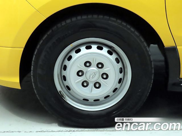 Hyundai Starex 2019 — photo 5