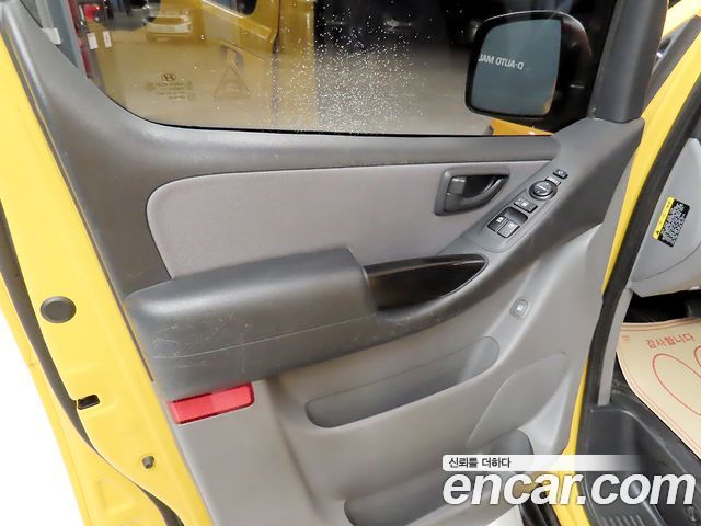 Hyundai Starex 2019 — photo 13