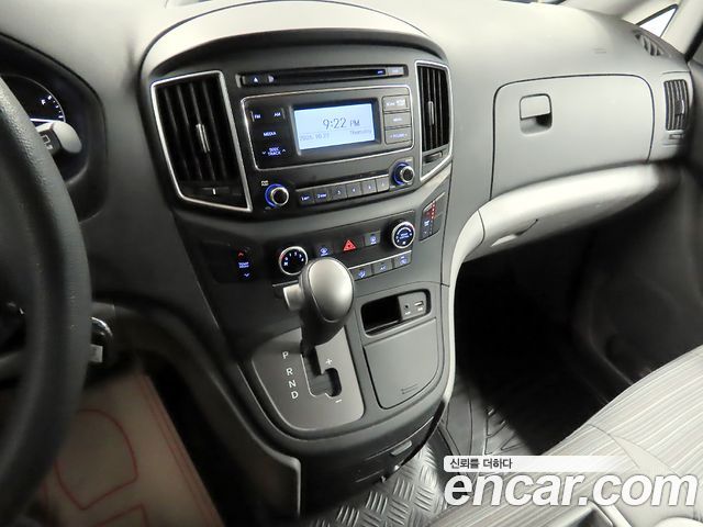 Hyundai Starex 2019 — photo 19