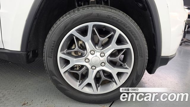 Jeep Cherokee 2021 — photo 5