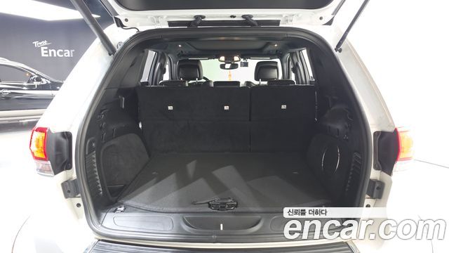 Jeep Cherokee 2021 — photo 26
