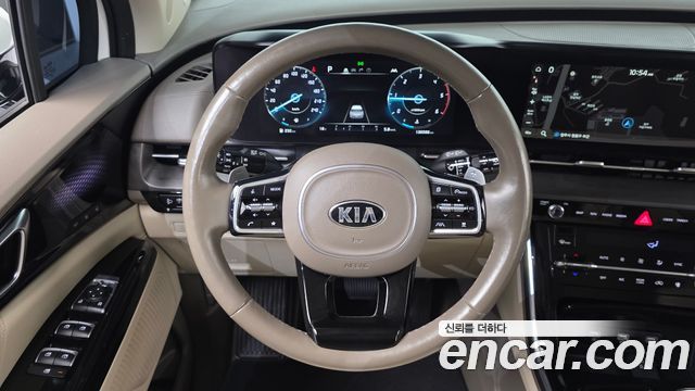 Kia Canival 2021 — photo 18