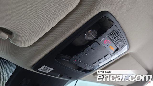 Kia Canival 2021 — photo 20