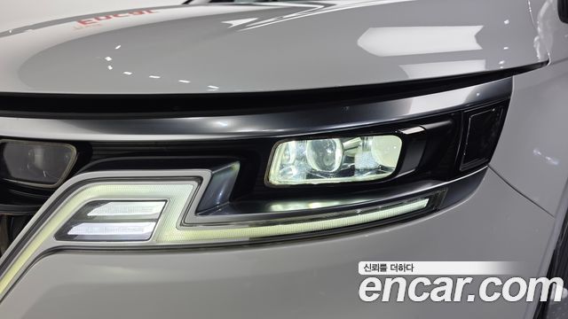 Kia Canival 2021 — photo 8