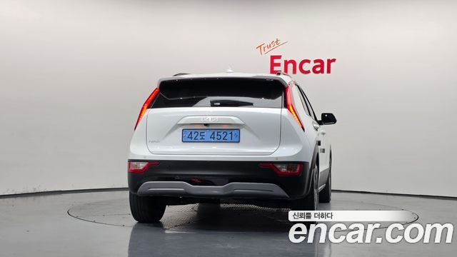 Kia Niro 2023 — photo 4