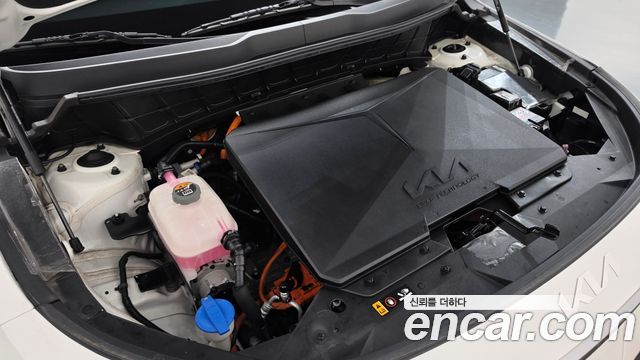 Kia Niro 2023 — photo 6
