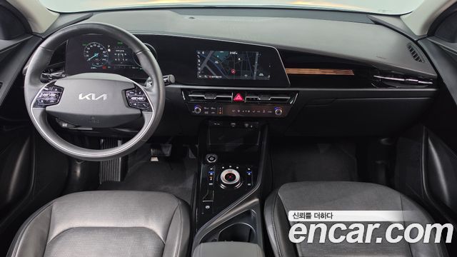 Kia Niro 2023 — photo 10