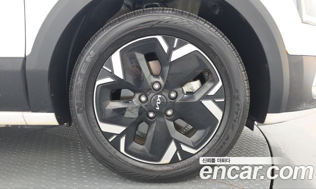 Kia Niro 2023 — photo 7