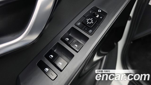 Kia Niro 2023 — photo 27