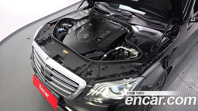 Mercedes-Benz S-Class 2020 — photo 6