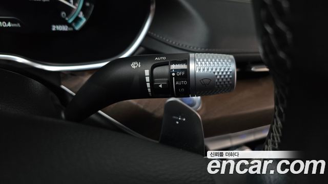 Genesis G80 2022 — photo 24