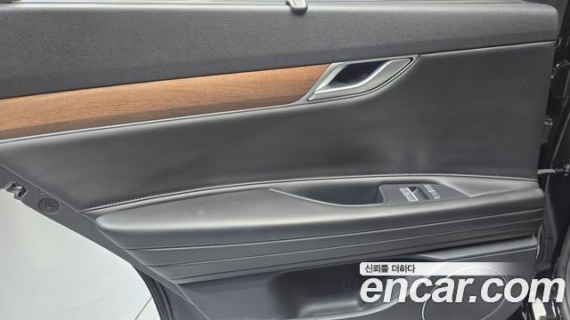 Genesis G80 2022 — photo 15