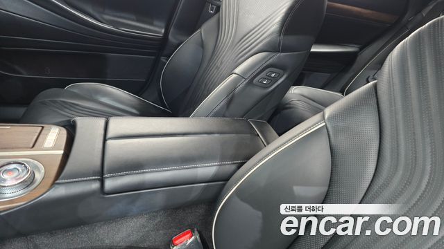 Genesis G80 2022 — photo 27