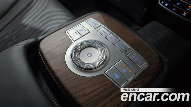 Genesis G80 2022 — photo 29