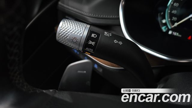 Genesis G80 2022 — photo 33