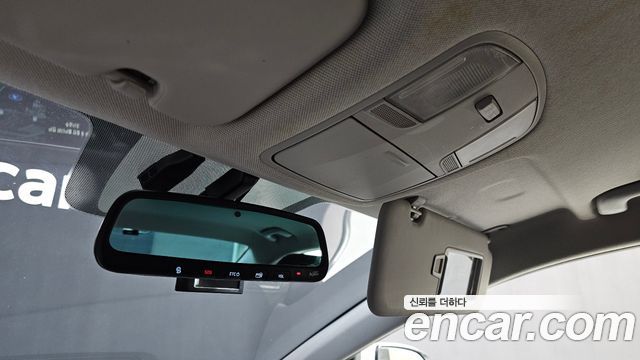 Hyundai AVANTE 2019 — photo 19