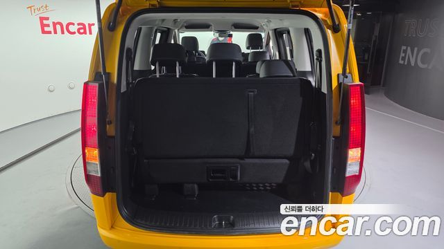 Hyundai Staria 2022 — photo 26