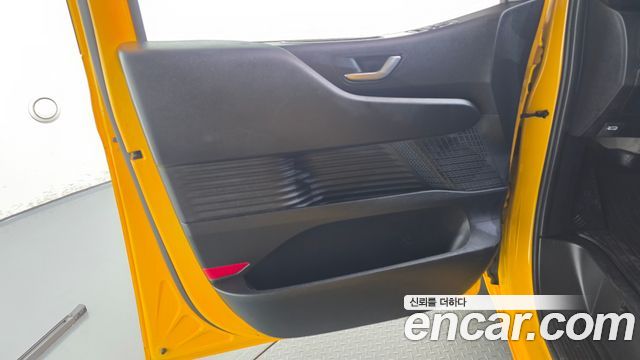 Hyundai Staria 2022 — photo 14