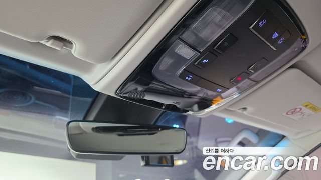 Hyundai Staria 2022 — photo 28
