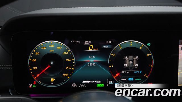 Mercedes-Benz AMG GT 2021 — photo 11