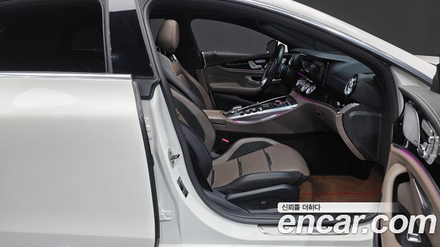 Mercedes-Benz AMG GT 2021 — photo 16