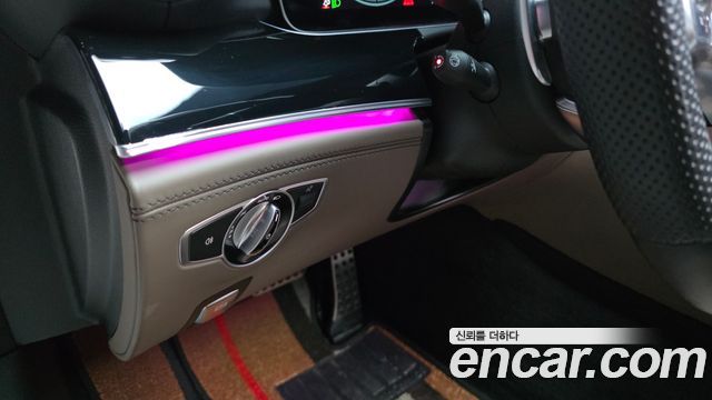 Mercedes-Benz AMG GT 2021 — photo 28