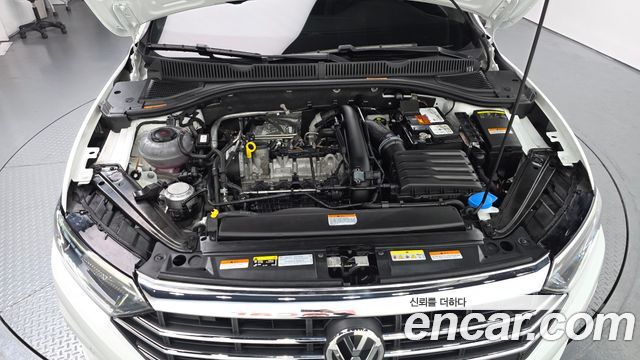Volkswagen Jetta 2021 — photo 6