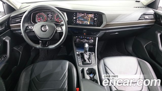 Volkswagen Jetta 2021 — photo 10