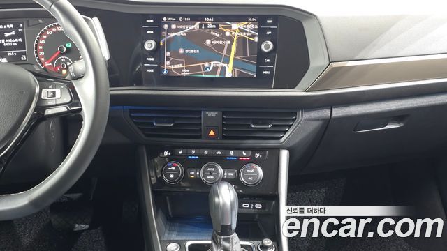 Volkswagen Jetta 2021 — photo 19