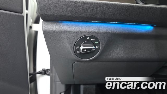 Volkswagen Jetta 2021 — photo 23