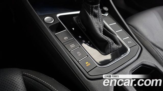 Volkswagen Jetta 2021 — photo 29