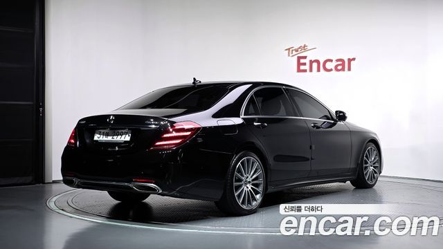 Mercedes-Benz S-Class 2018 — photo 2