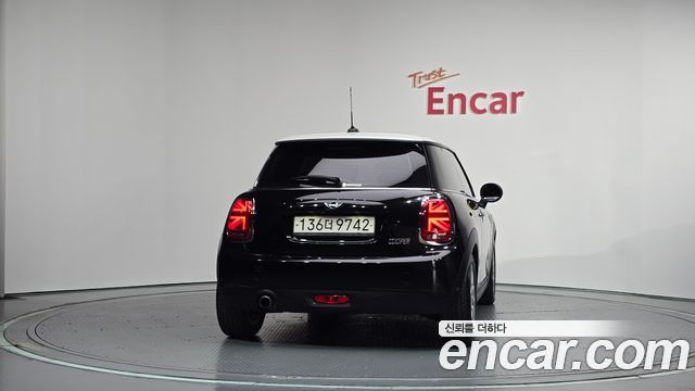 Mini Cooper 2020 — photo 4