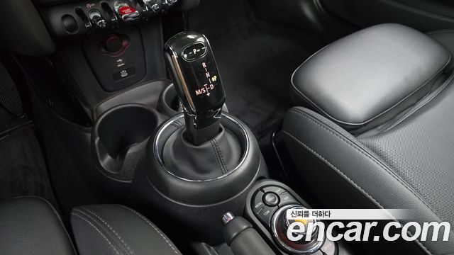 Mini Cooper 2020 — photo 12