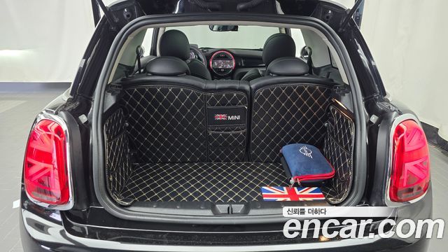 Mini Cooper 2020 — photo 22